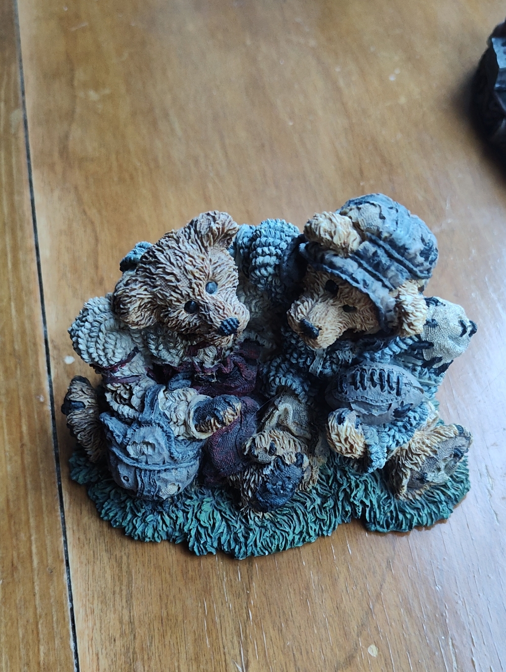 Boyds Bears brown tan gray resin bear figurine pair